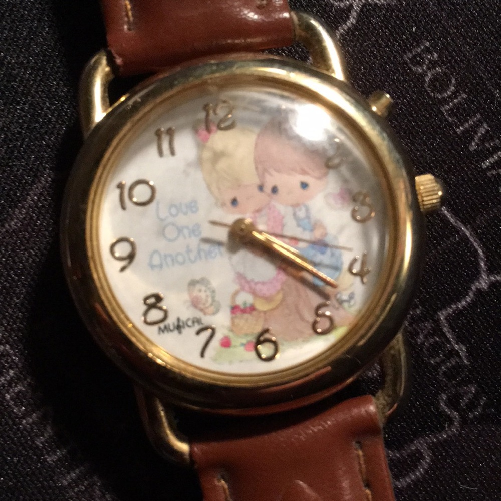 Preacious moments watch